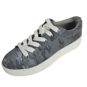 Steve Madden Camoflauge Camo Platform Sneakers 8M